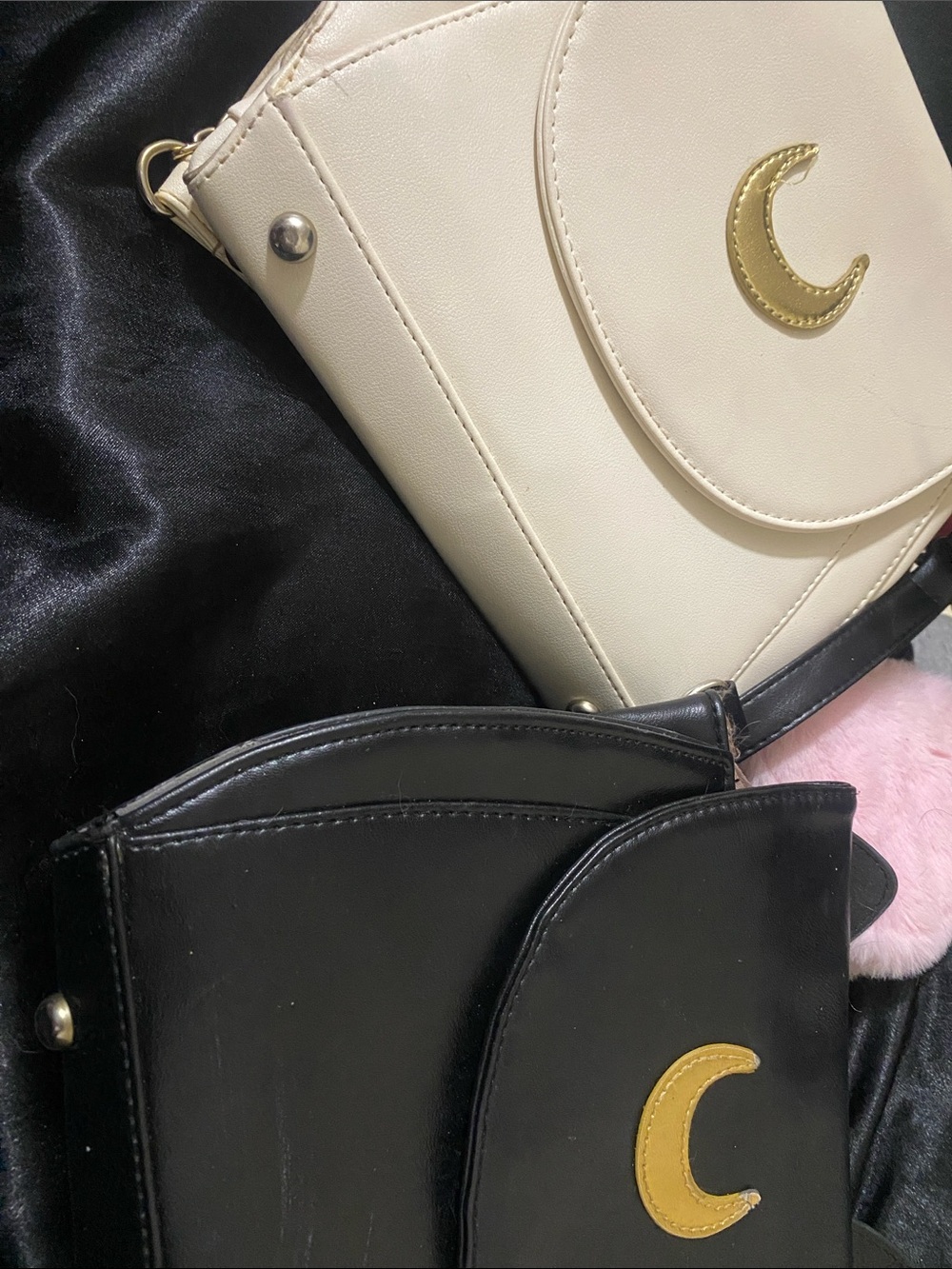Women’s Crescent Accent Crossbody Bag - Black